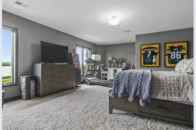 1004 Waters Edge Drive, Columbiana, OH 44408 - Photo 15