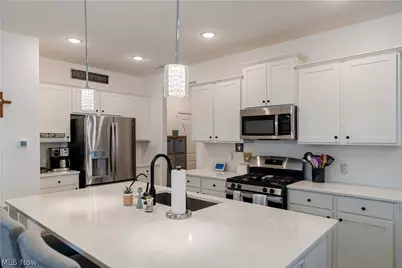 435 Honeycrisp Drive NE, Louisville, OH 44641 - Photo 9