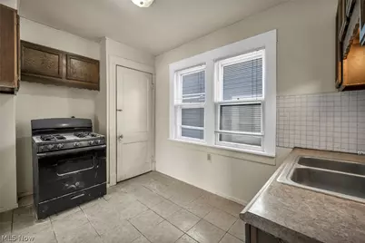 7909 Goodman Avenue, Loveland, OH 44105 - Photo 9