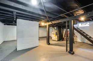 561 Melrose St, Akron, OH 44305 - Photo 27