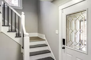 561 Melrose St, Akron, OH 44305 - Photo 3