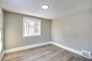 561 Melrose St, Akron, OH 44305 - Photo 23