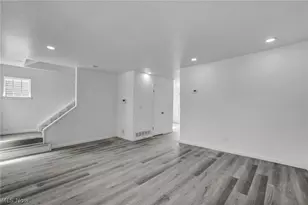 10870 Mt Overlook Ave, Loveland, OH 44104 - Photo 17