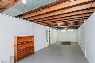 30104 Warren Rd, Wickliffe, OH 44092 - Photo 35