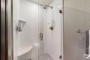 121 N Howard St, Akron, OH 44308 - Photo 15