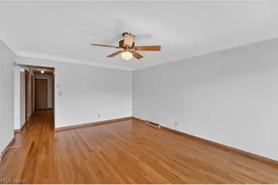 6010 Virginia Avenue, Parma, OH 44130 - Photo 3