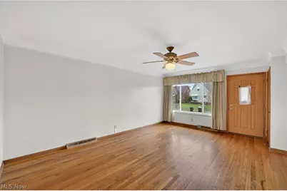 6010 Virginia Avenue, Parma, OH 44130 - Photo 5