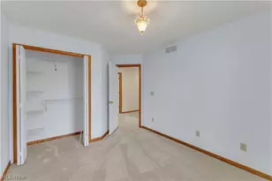 1023 Gulf Rd, Elyria, OH 44035 - Photo 17