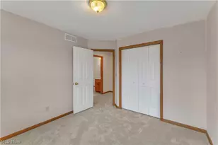 1023 Gulf Rd, Elyria, OH 44035 - Photo 15