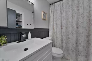 261 Sexton St, Struthers, OH 44471 - Photo 9