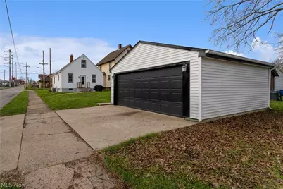 261 Sexton Street, Struthers, OH 44471 - Photo 3