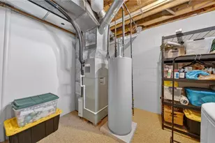 425 N Broadway St, Medina, OH 44256 - Photo 35