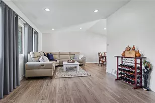 6360 Ramblewood Dr, Mentor, OH 44060 - Photo 13