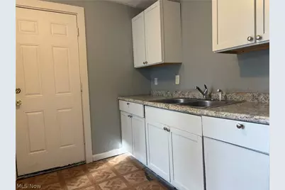 621 Creedmore Avenue, Barberton, OH 44203 - Photo 3