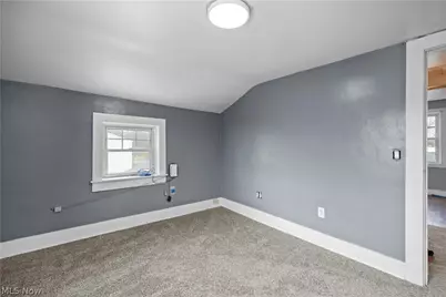 6635 Lake Ave, Elyria, OH 44035 - Photo 17