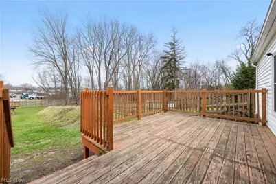 6635 Lake Ave, Elyria, OH 44035 - Photo 25