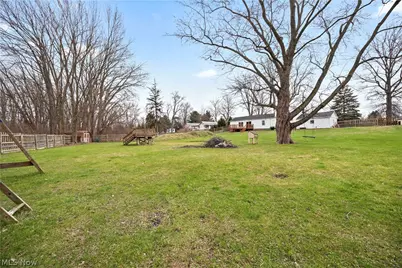 6635 Lake Ave, Elyria, OH 44035 - Photo 27