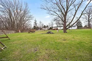 6635 Lake Ave, Elyria, OH 44035 - Photo 27