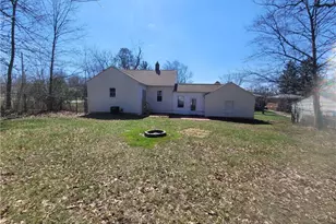 923 Russell Ave, Akron, OH 44307 - Photo 21