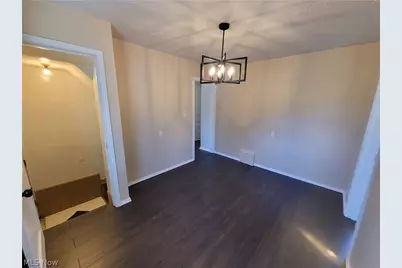 923 Russell Avenue, Akron, OH 44307 - Photo 5