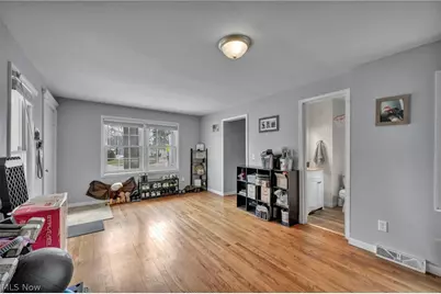 394 N Hawkins Avenue, Akron, OH 44313 - Photo 15