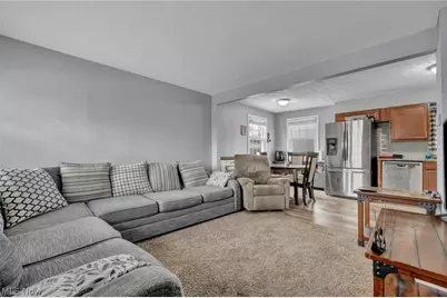 394 N Hawkins Avenue, Akron, OH 44313 - Photo 5