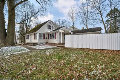 394 N Hawkins Avenue, Akron, OH 44313 - Photo 3