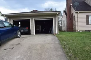 189 Center St, Struthers, OH 44471 - Photo 25