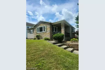 189 Center Street, Struthers, OH 44471 - Photo 1