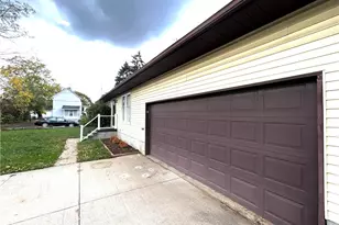 2205 Kimball Ct, Akron, OH 44314 - Photo 13