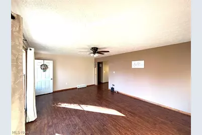 2205 Kimball Court, Akron, OH 44314 - Photo 3