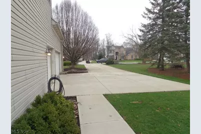 1158 Fireside Trail, Grandview Heights, OH 44147 - Photo 41