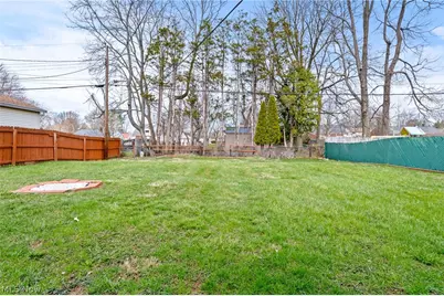 2317 40th Street NE, Canton, OH 44705 - Photo 29