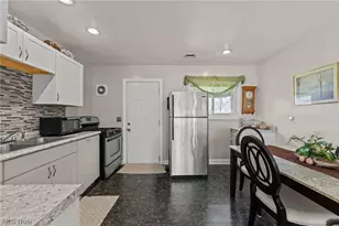 2317 40th St NE, Canton, OH 44705 - Photo 13