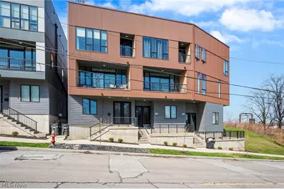 402 Jefferson Avenue, Loveland, OH 44113 - Photo 1