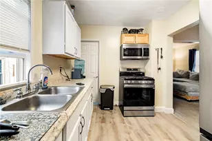 1629 23rd St NE, Canton, OH 44714 - Photo 5