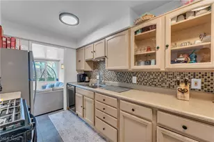 12900 Lake Ave, Oakwood, OH 44107 - Photo 9