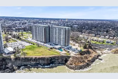 12900 Lake Avenue #320, Oakwood, OH 44107 - Photo 3