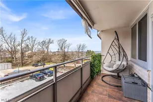 12900 Lake Ave, Oakwood, OH 44107 - Photo 17