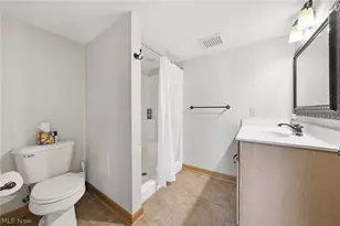 6625 Olde Stone Cir NE, Canton, OH 44721 - Photo 41