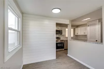 3423 W Bailey Road, Cuyahoga Falls, OH 44221 - Photo 13