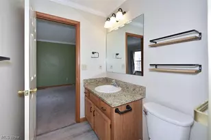 2121 Oakwood Ct, Avon, OH 44011 - Photo 31