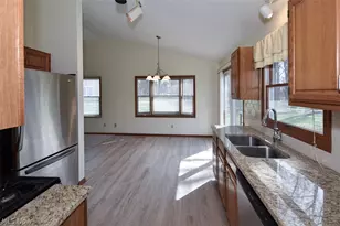 2121 Oakwood Ct, Avon, OH 44011 - Photo 11