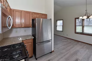 2121 Oakwood Ct, Avon, OH 44011 - Photo 13