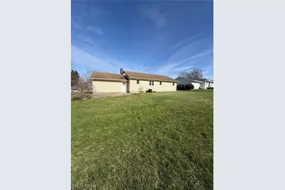 8615 Chesterton Drive, Poland, OH 44514 - Photo 23