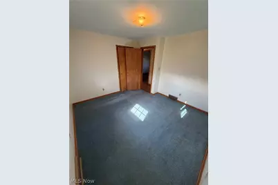 8615 Chesterton Drive, Poland, OH 44514 - Photo 15