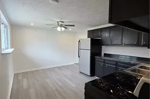 746 Delaware Ave, Elyria, OH 44035 - Photo 5