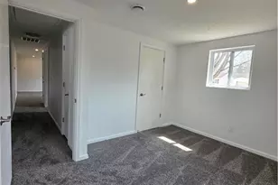 746 Delaware Ave, Elyria, OH 44035 - Photo 9