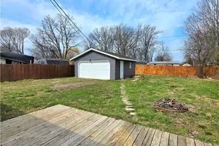 746 Delaware Ave, Elyria, OH 44035 - Photo 11