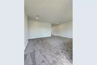 746 Delaware Avenue, Elyria, OH 44035 - Photo 3